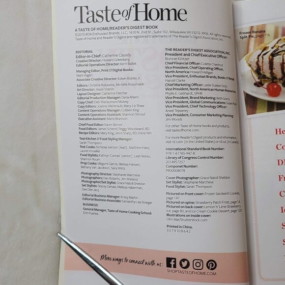 Taste of Home Frosty Treats & More 2015 Cookbook 201 Icy Sweets Recipes - Picture 9 of 12